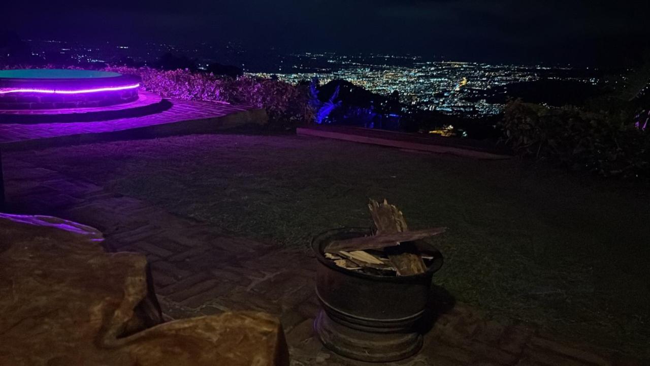 Chalet Romero Glamping Y Cali