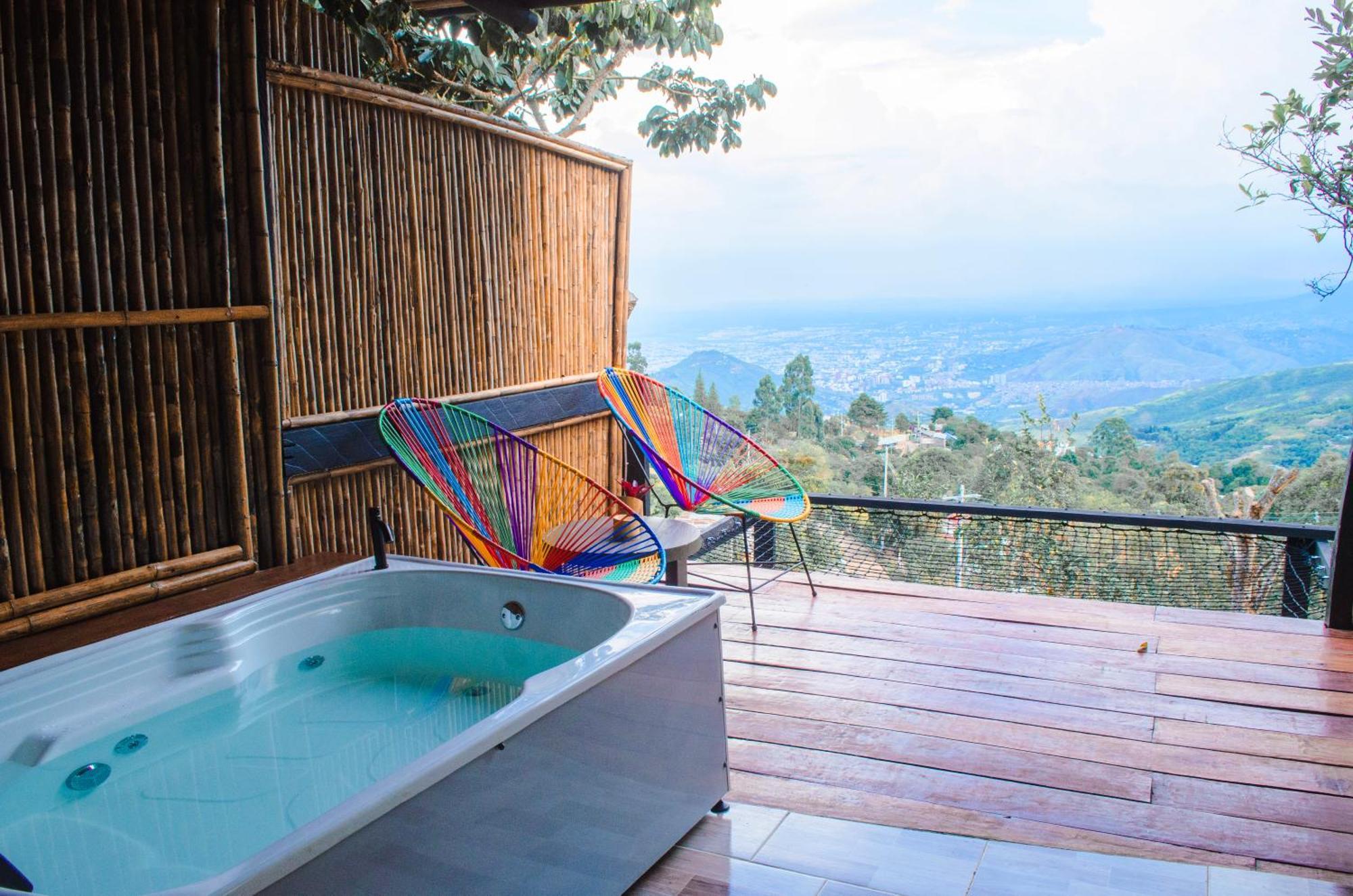 Romero Glamping Y * Cali
