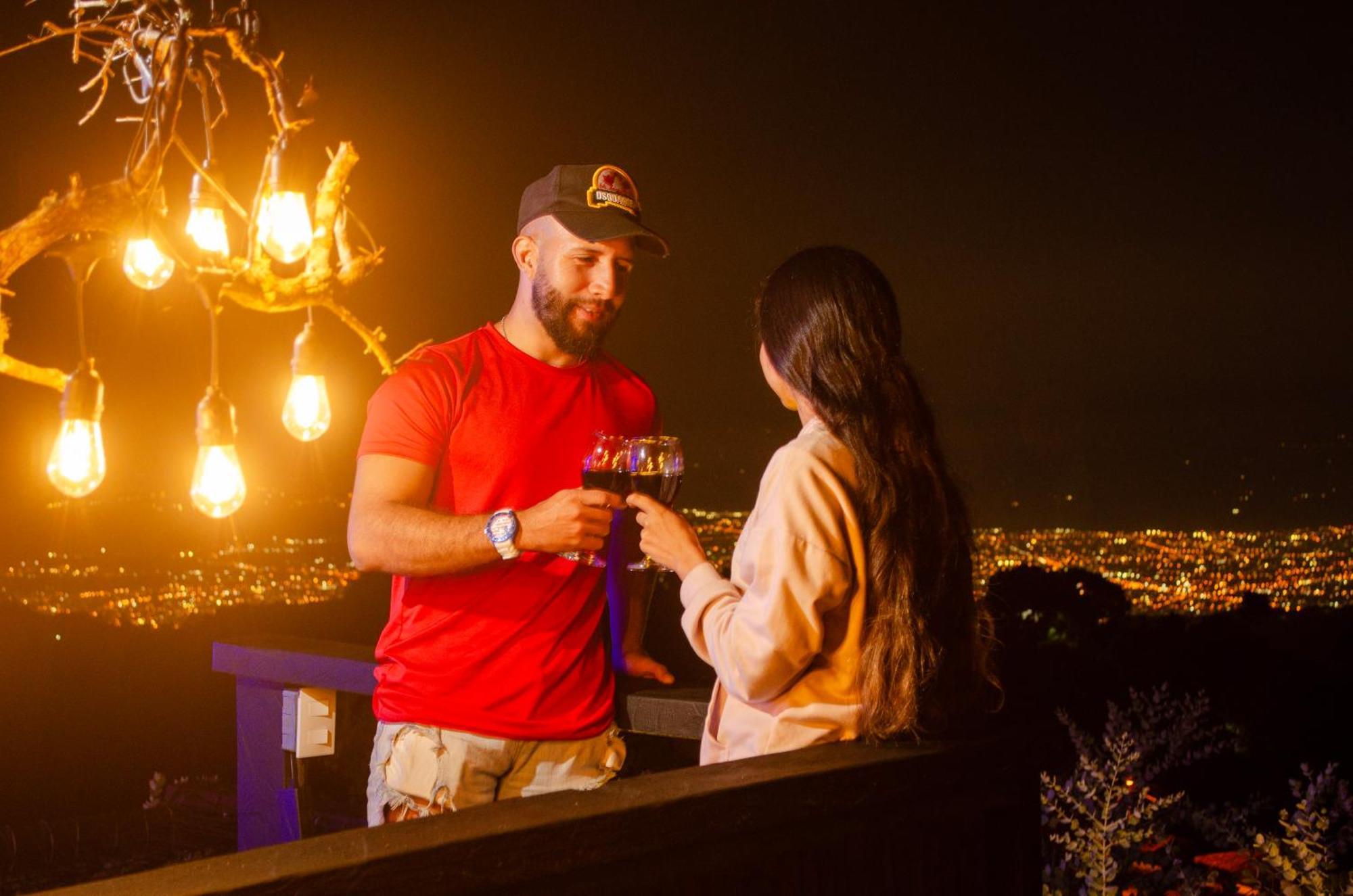 Romero Glamping Y * Cali